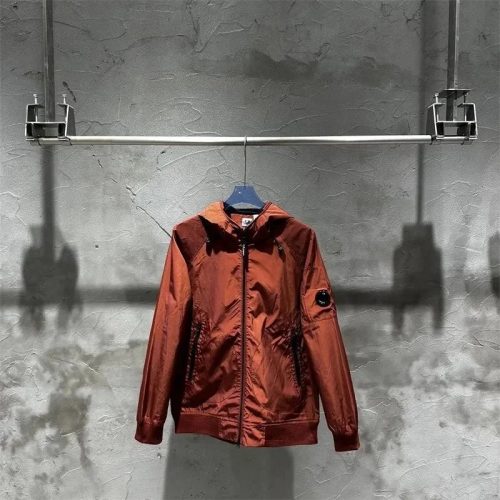 C.P. Company Chrome-R Goggle Jacket Lightweight Windbreaker Brown