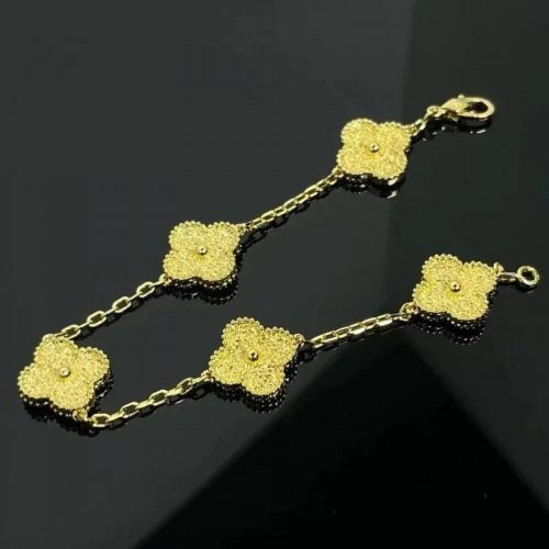 Van Cleef & Arpels VCA Vintage Alhambra dainty Bracelet Gold