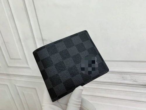 Louis Vuitton LV Multiple Wallet Classic Checkered Leather Wallet Black