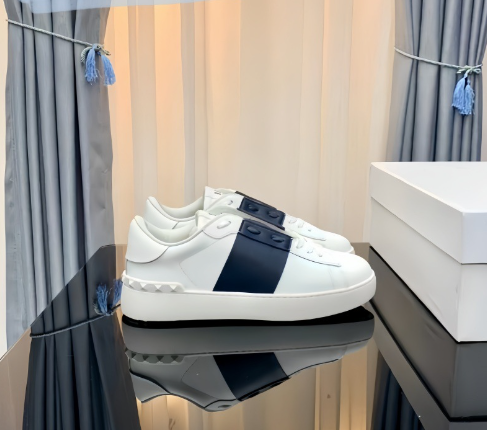 4 4