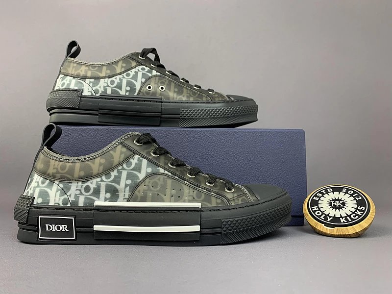 03 03