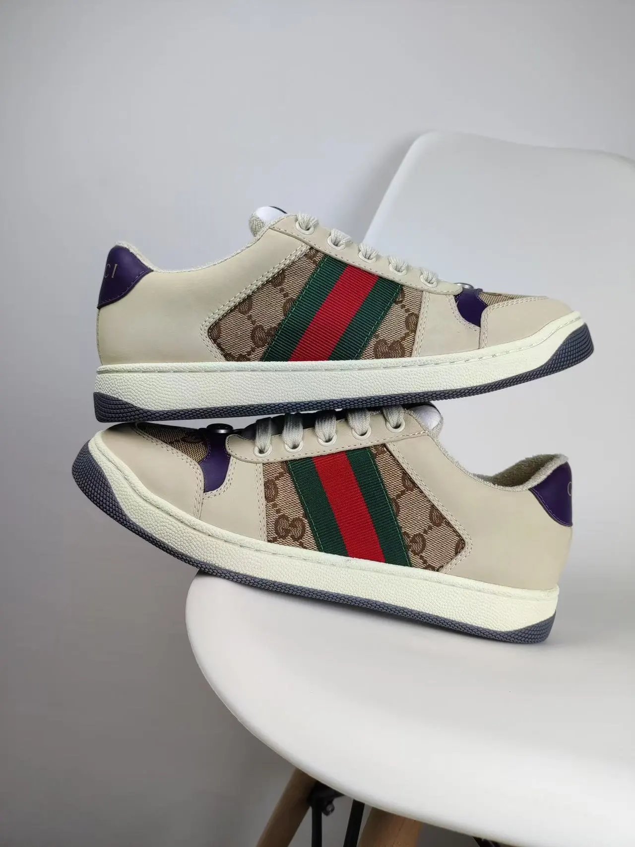 4 4