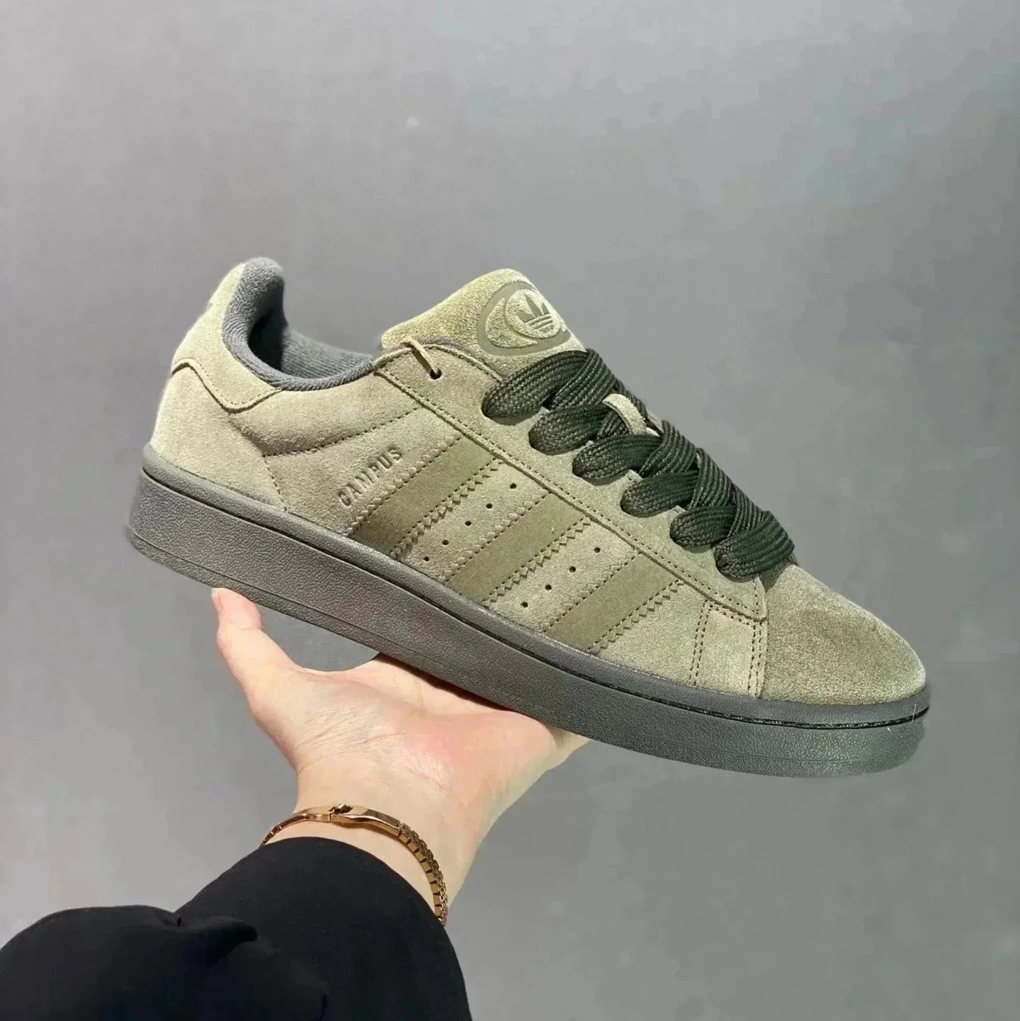 军绿 军绿