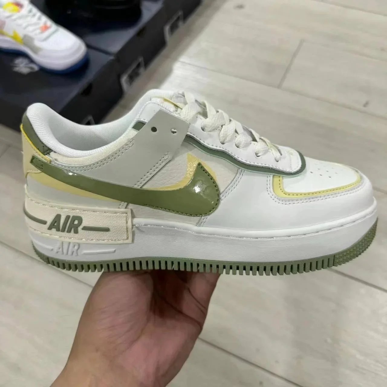白绿 白绿