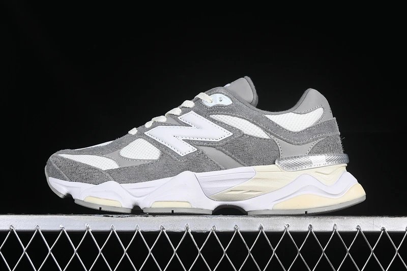 62 62