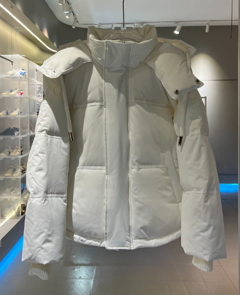 白色 白色