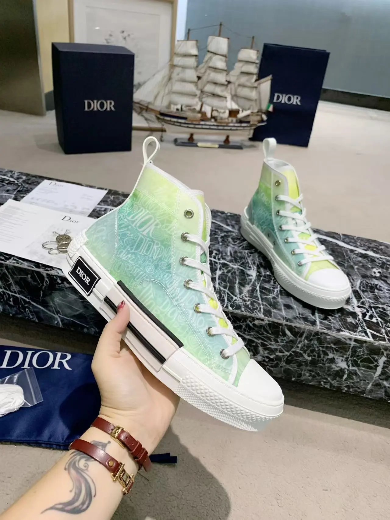 8 8