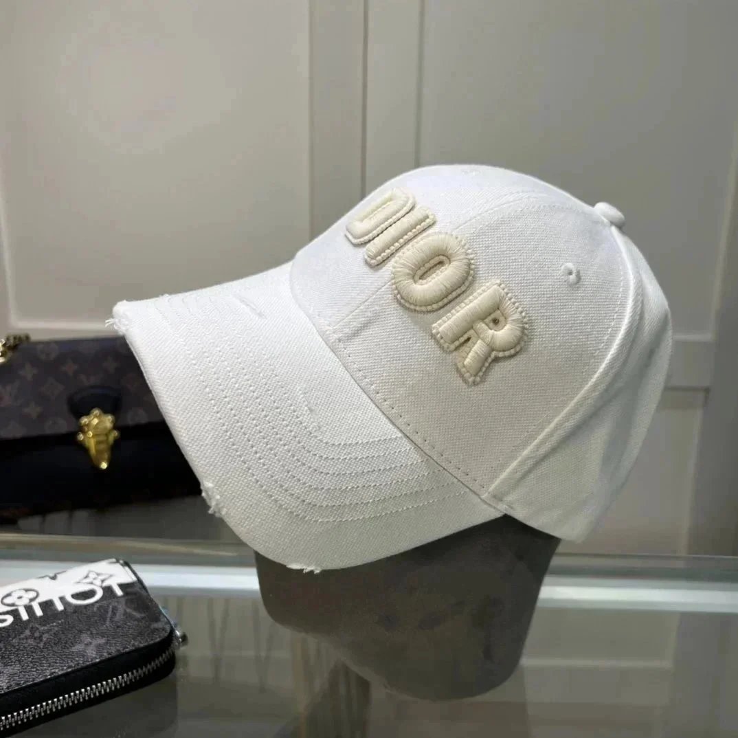 4 4