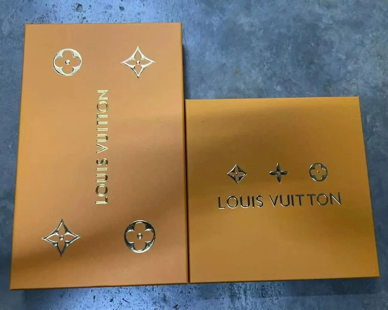 *正方形礼盒*(适用于单帽子) *正方形礼盒*(适用于单帽子)