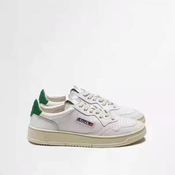 01 01