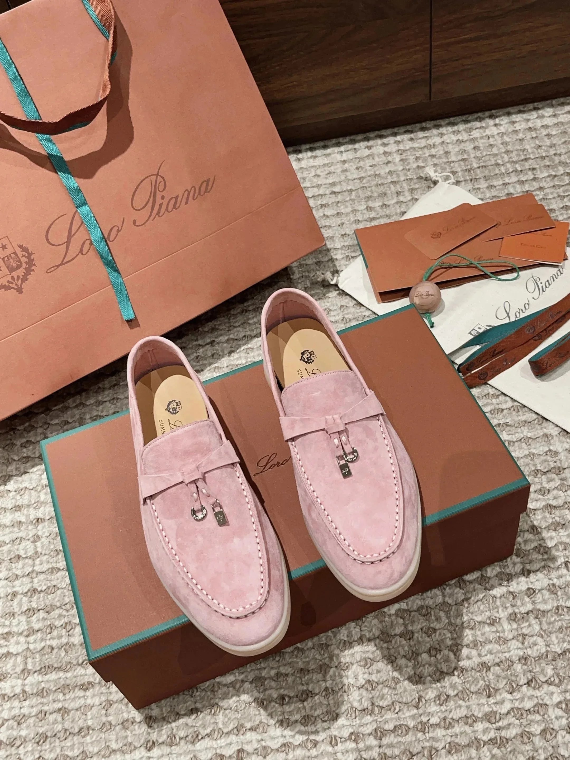34 34