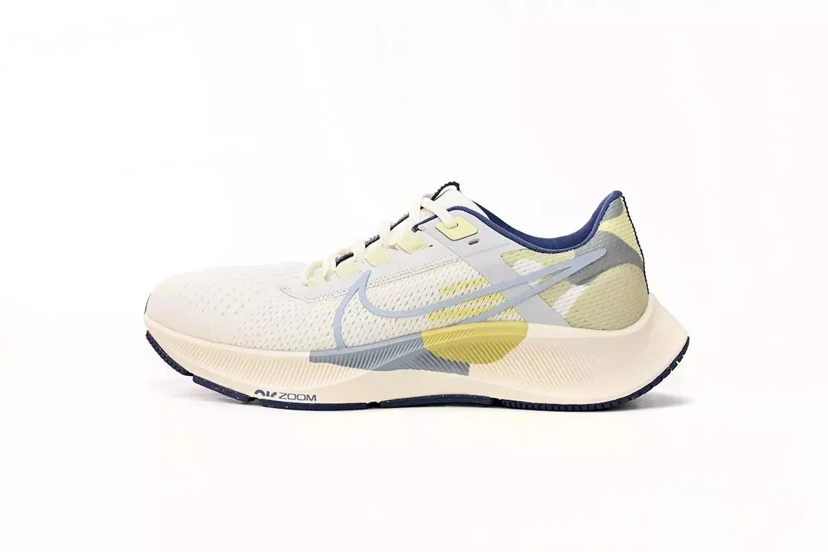 White Boarder Blue DQ5077-141