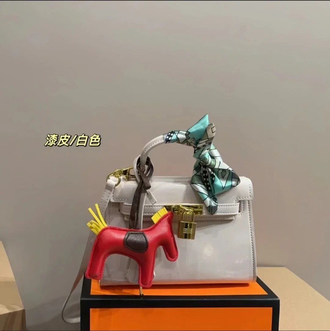 白色1