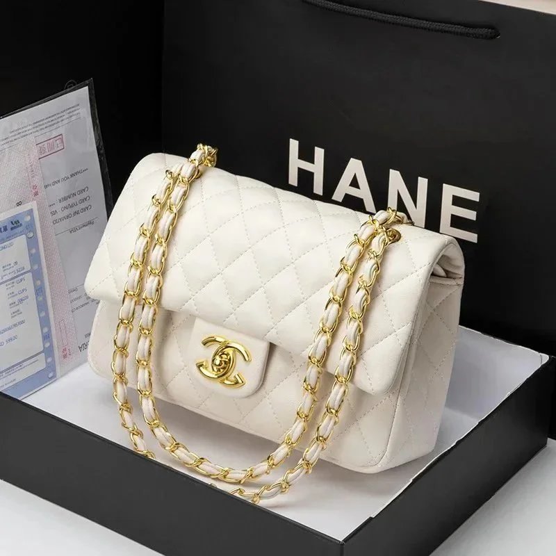 白色金扣双G23