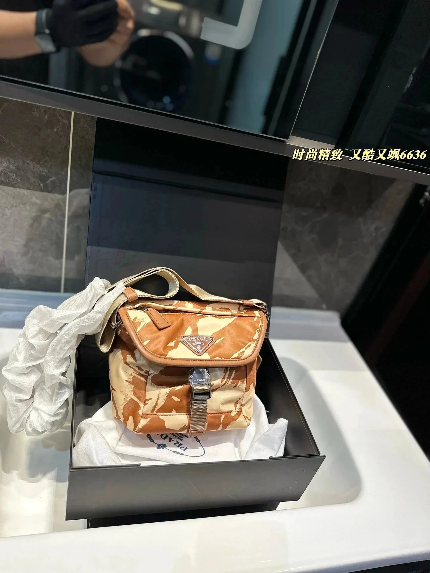 050404042-1（Size：16*15*8cm）