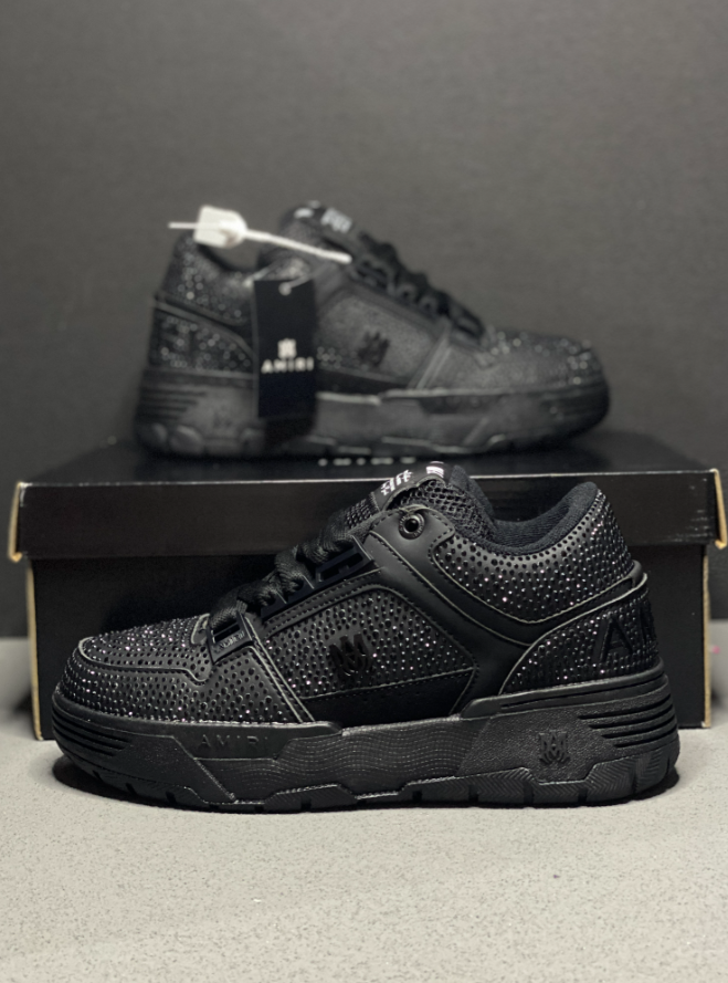32 32