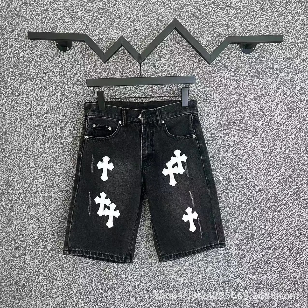 8805