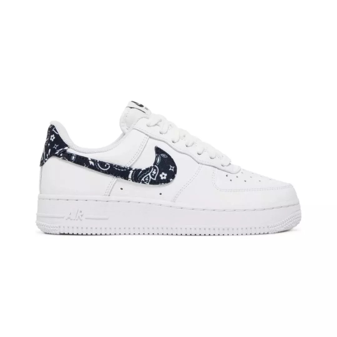 '07 Essential White Black Paisley