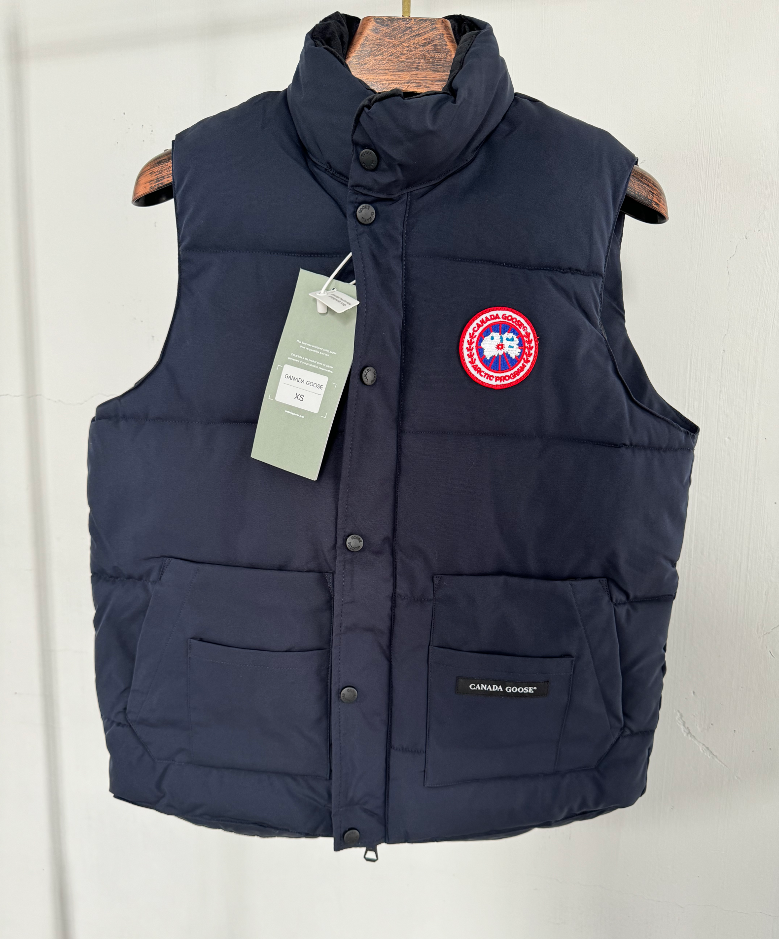 蓝色红标马甲