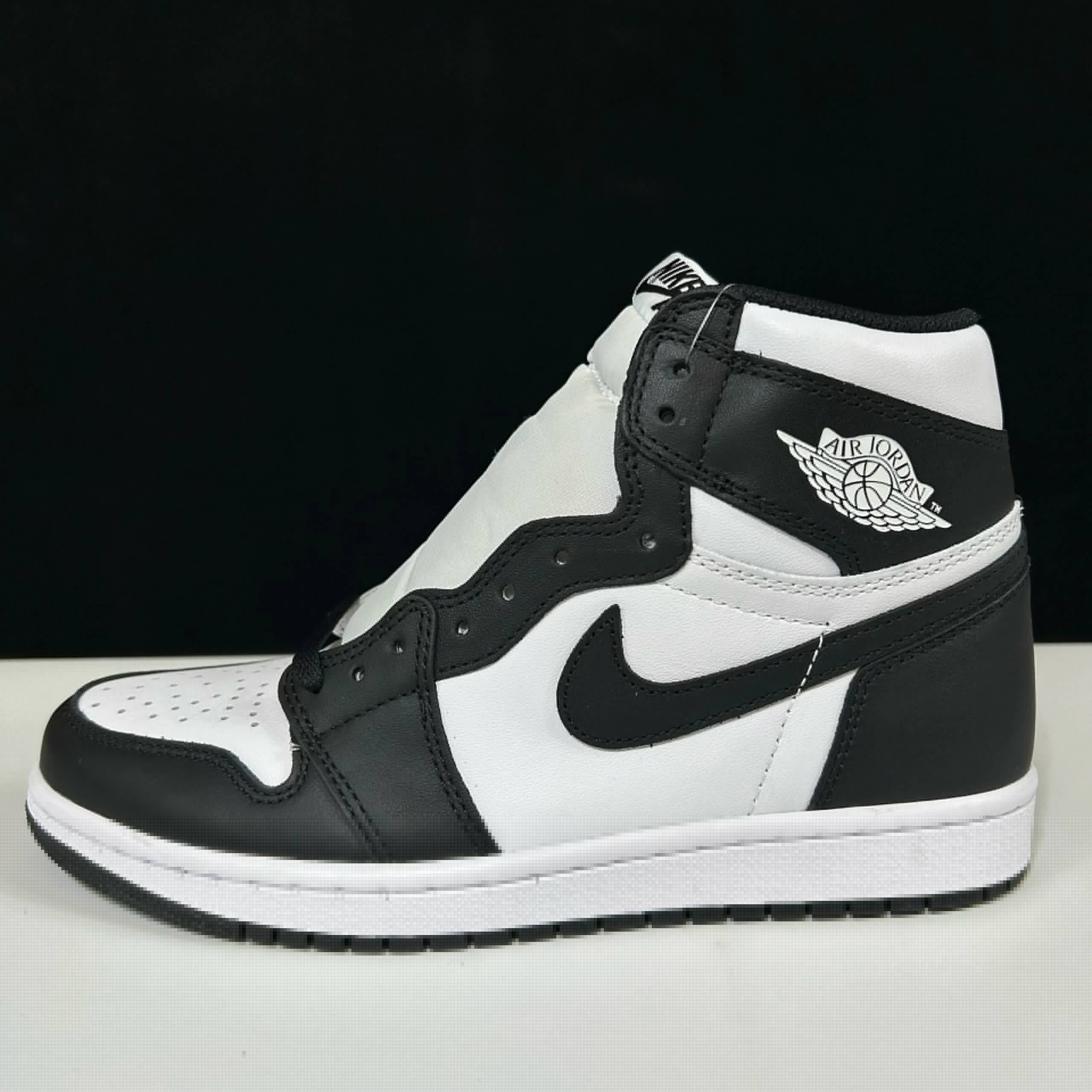 Aj1 黑白 555088-010