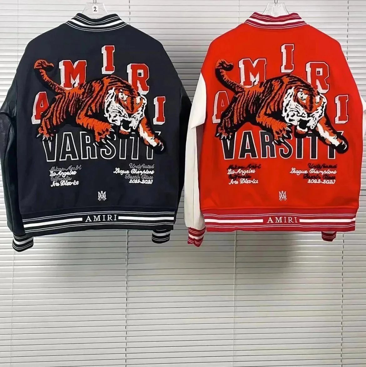 红色老虎外套