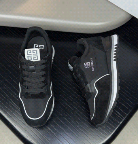 Givenchy Runner Chunky Sneakers Black
