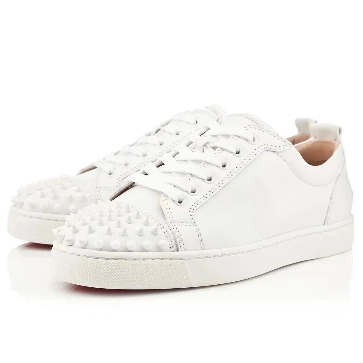 White toe studs