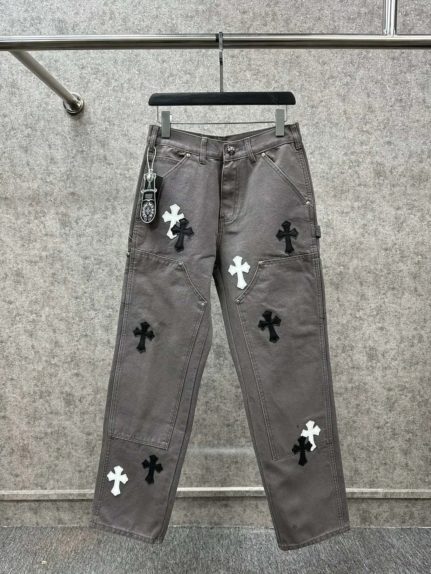 7 7