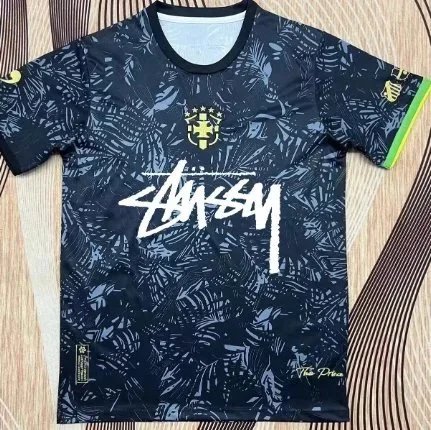 32 32