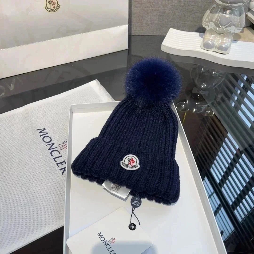 32 32