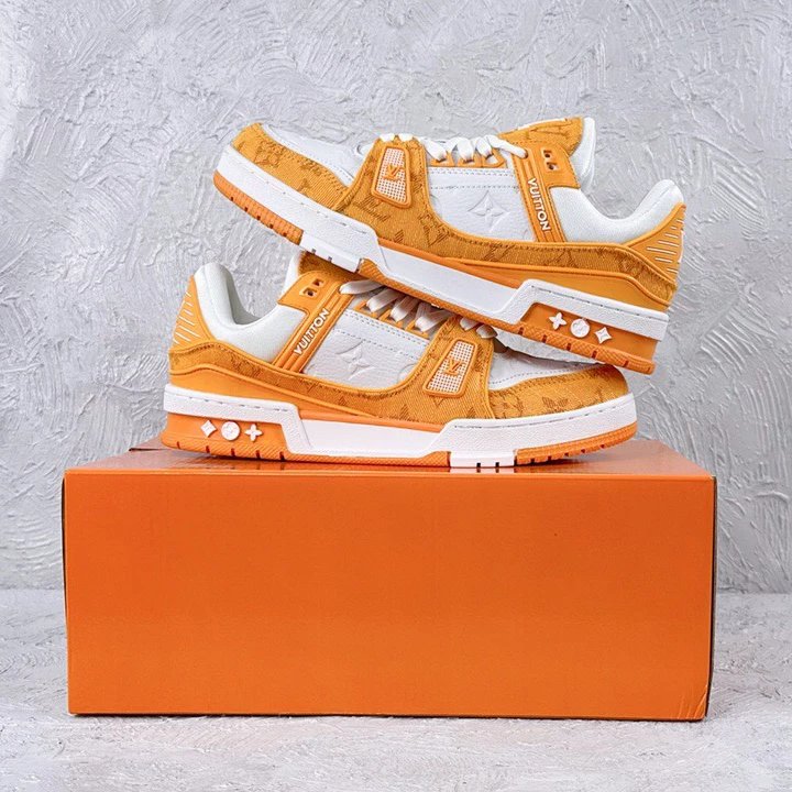 黄色 黄色