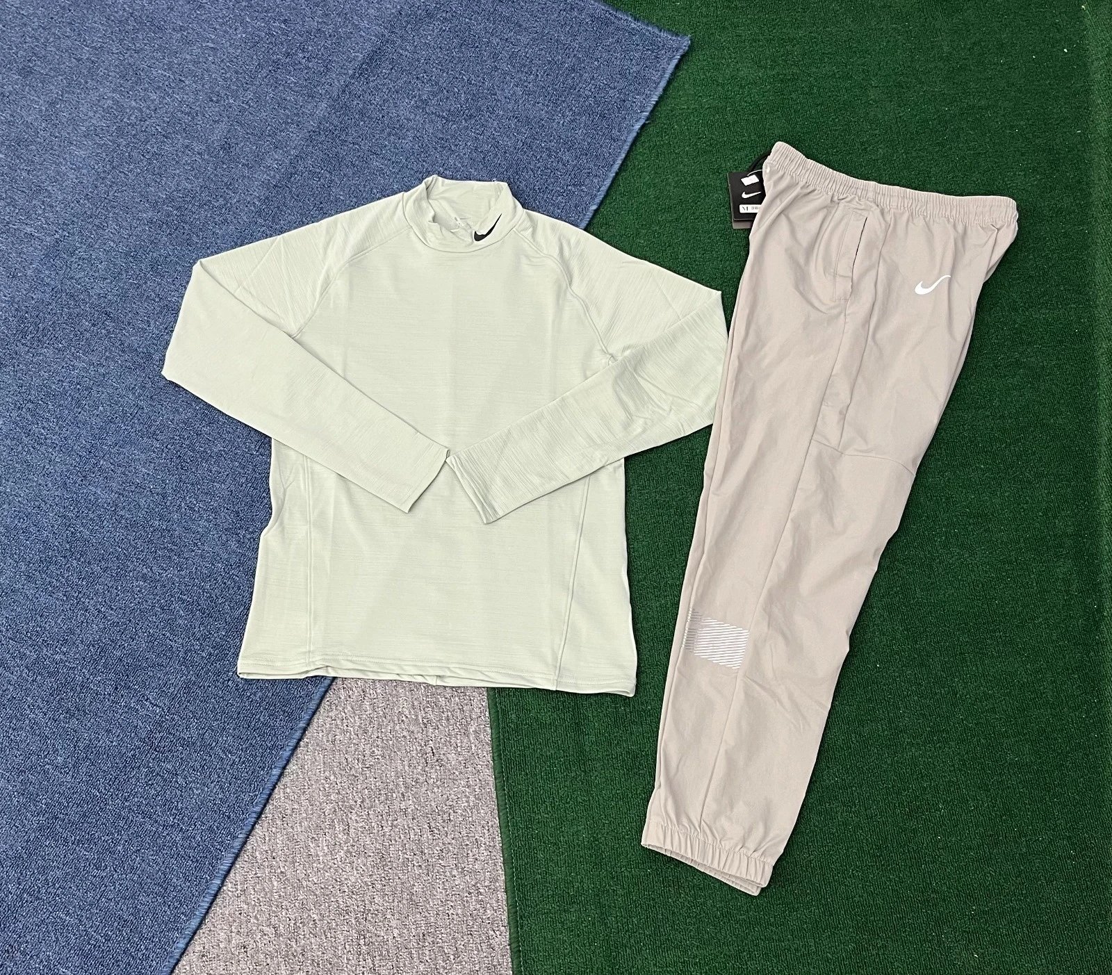 3 3