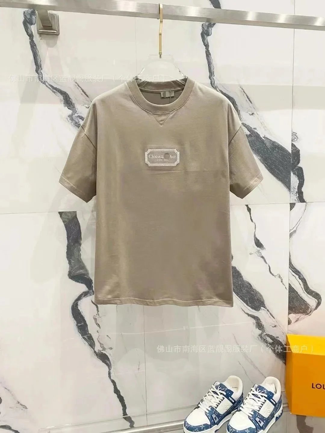 D02卡其色 D02卡其色