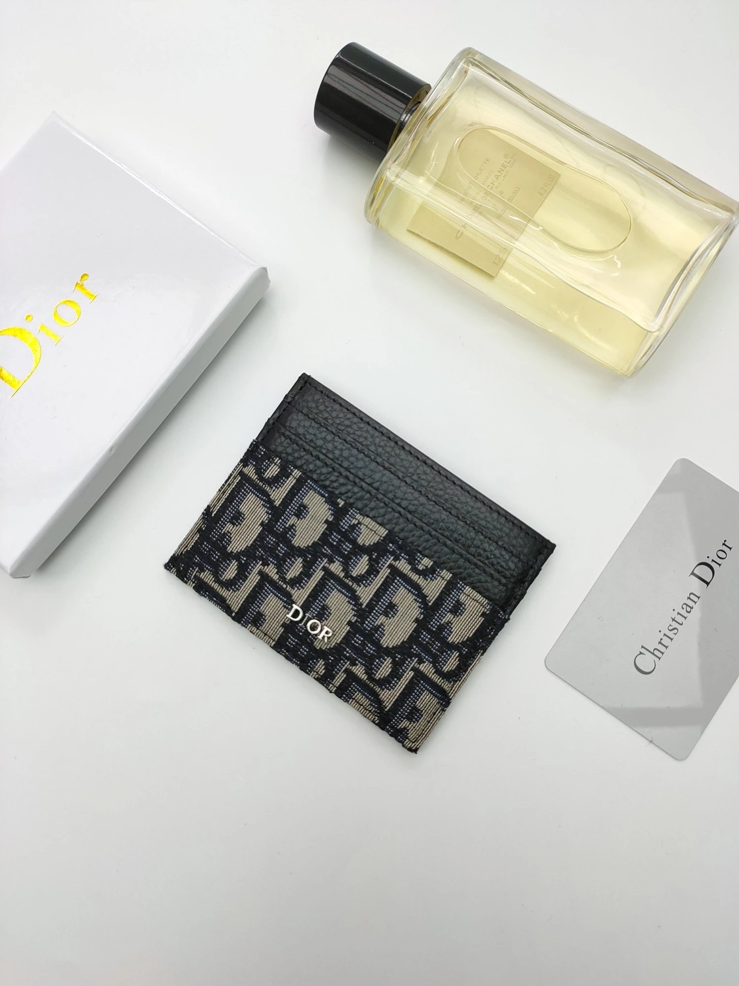 灰 灰