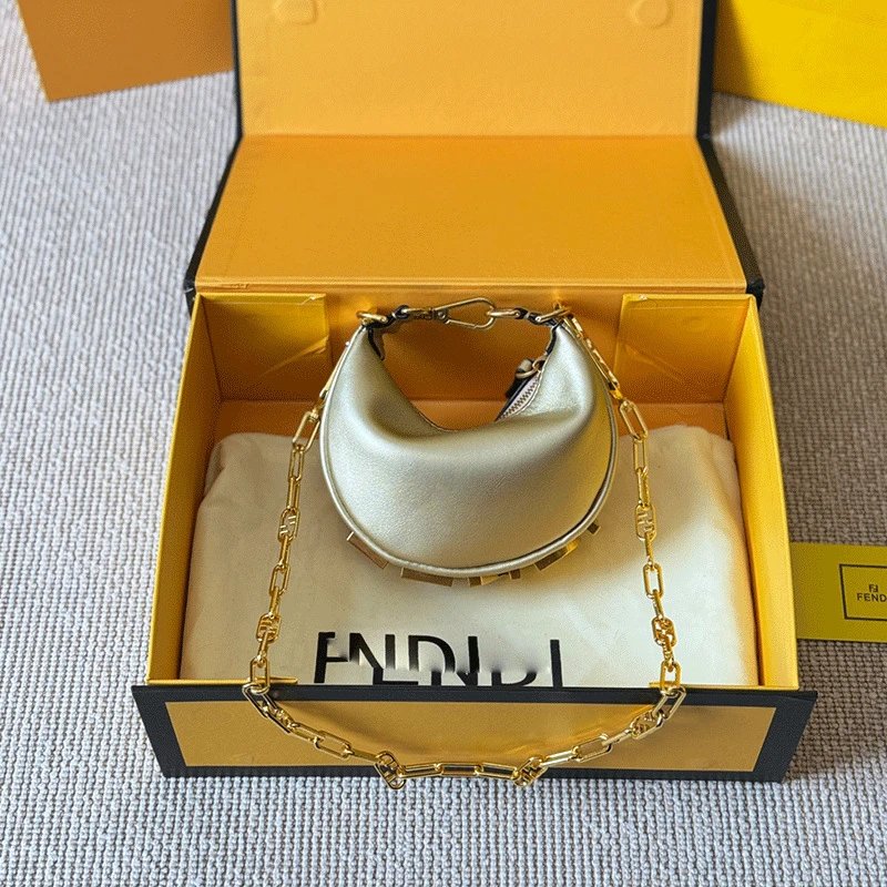 金色皮面 金色皮面