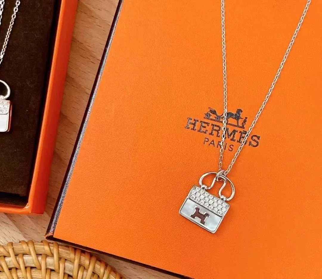 8 8