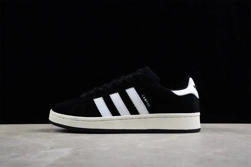 3 3