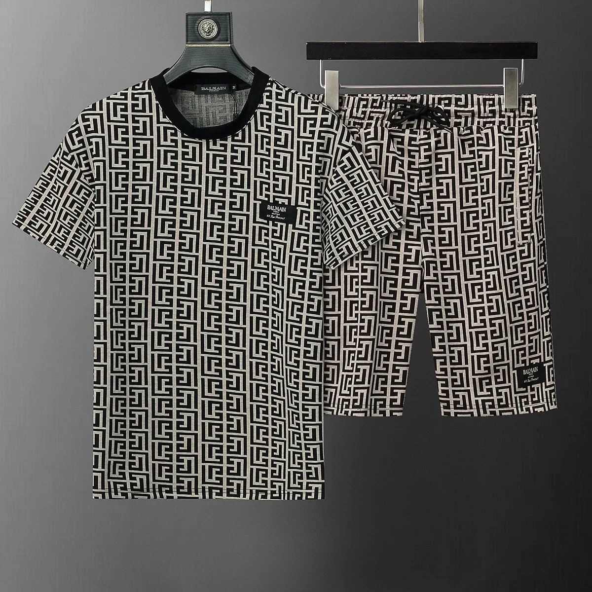 11黑白 11黑白