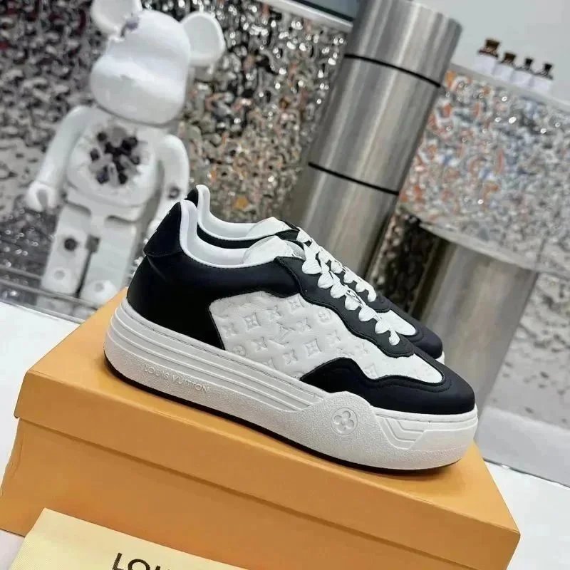 4 4