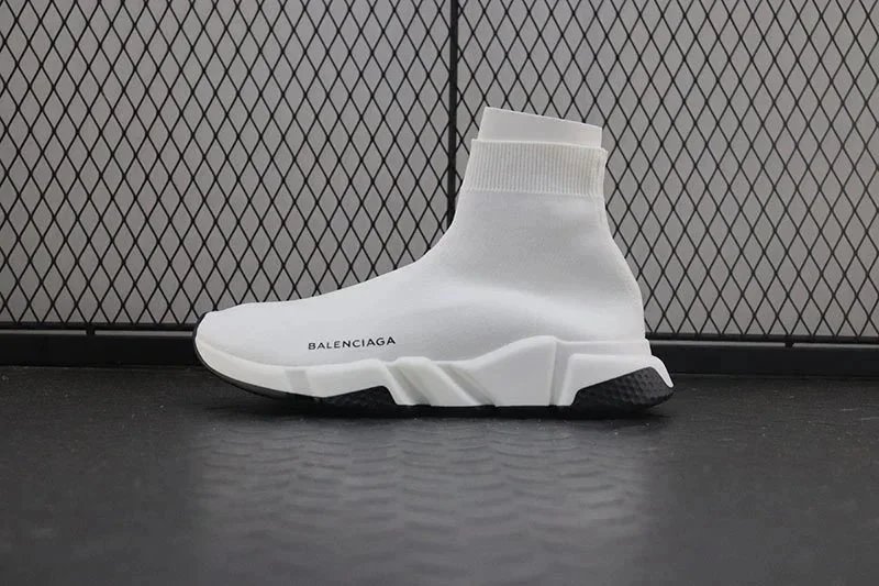 3 3
