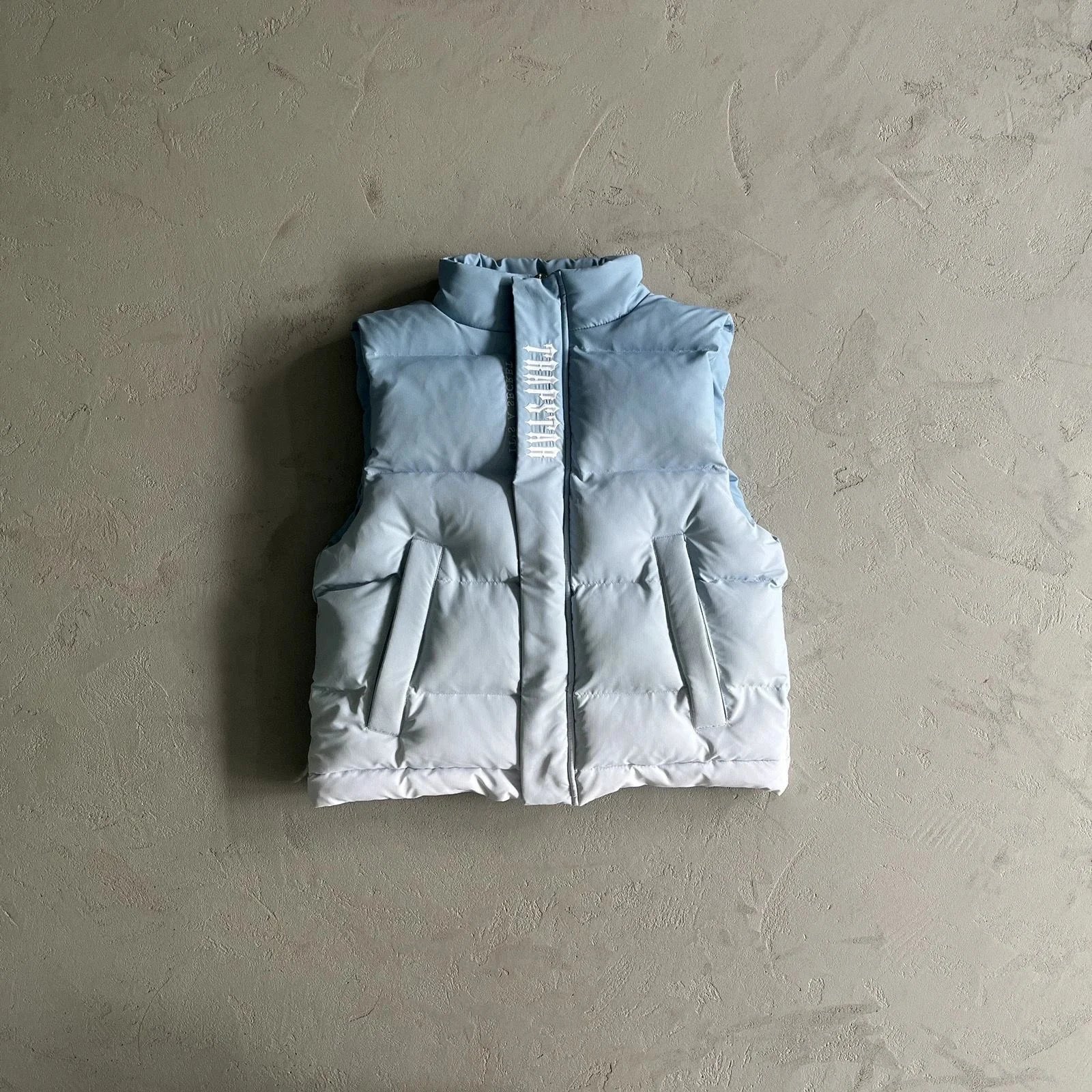 03 03