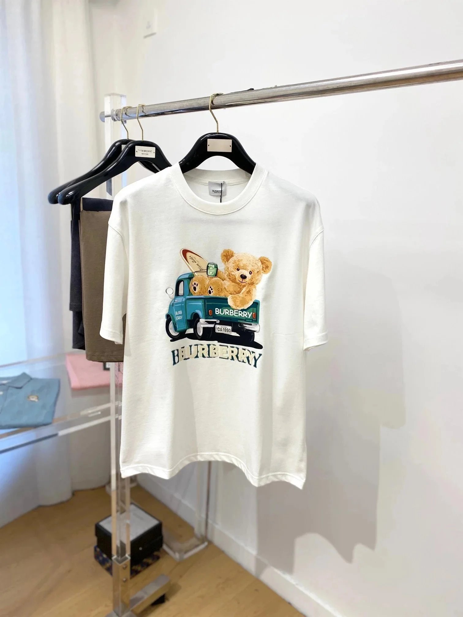 8 8