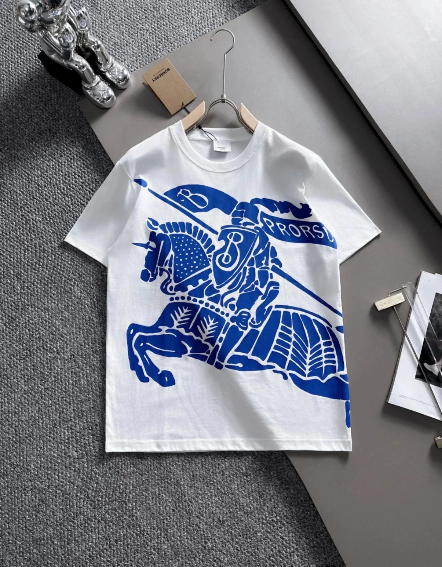 3 3