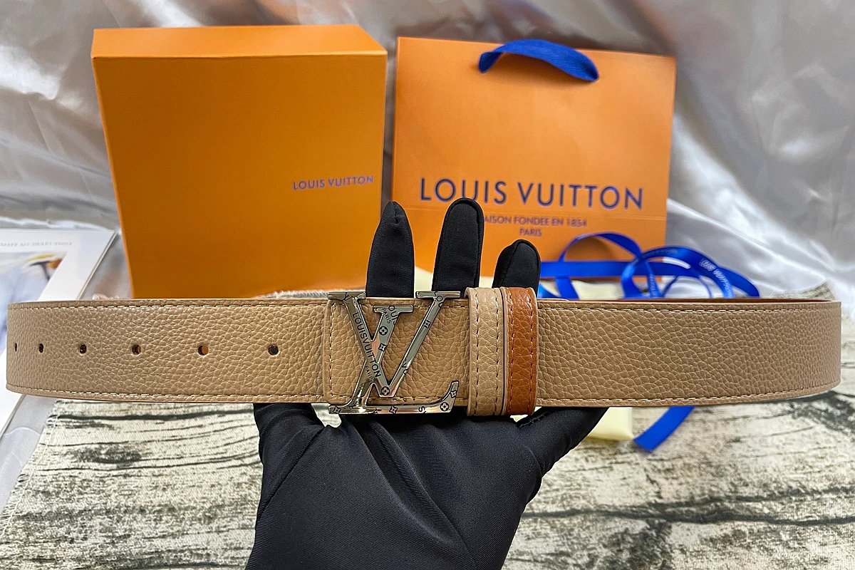 4 4