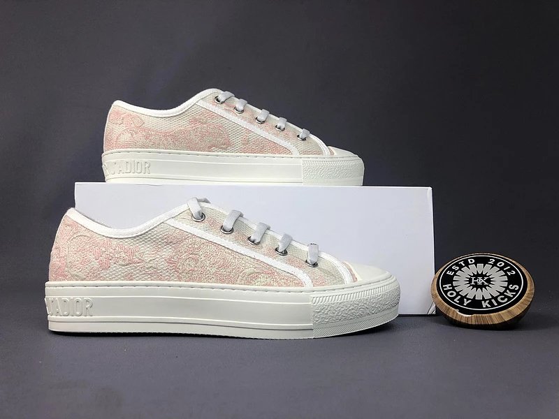 7 7
