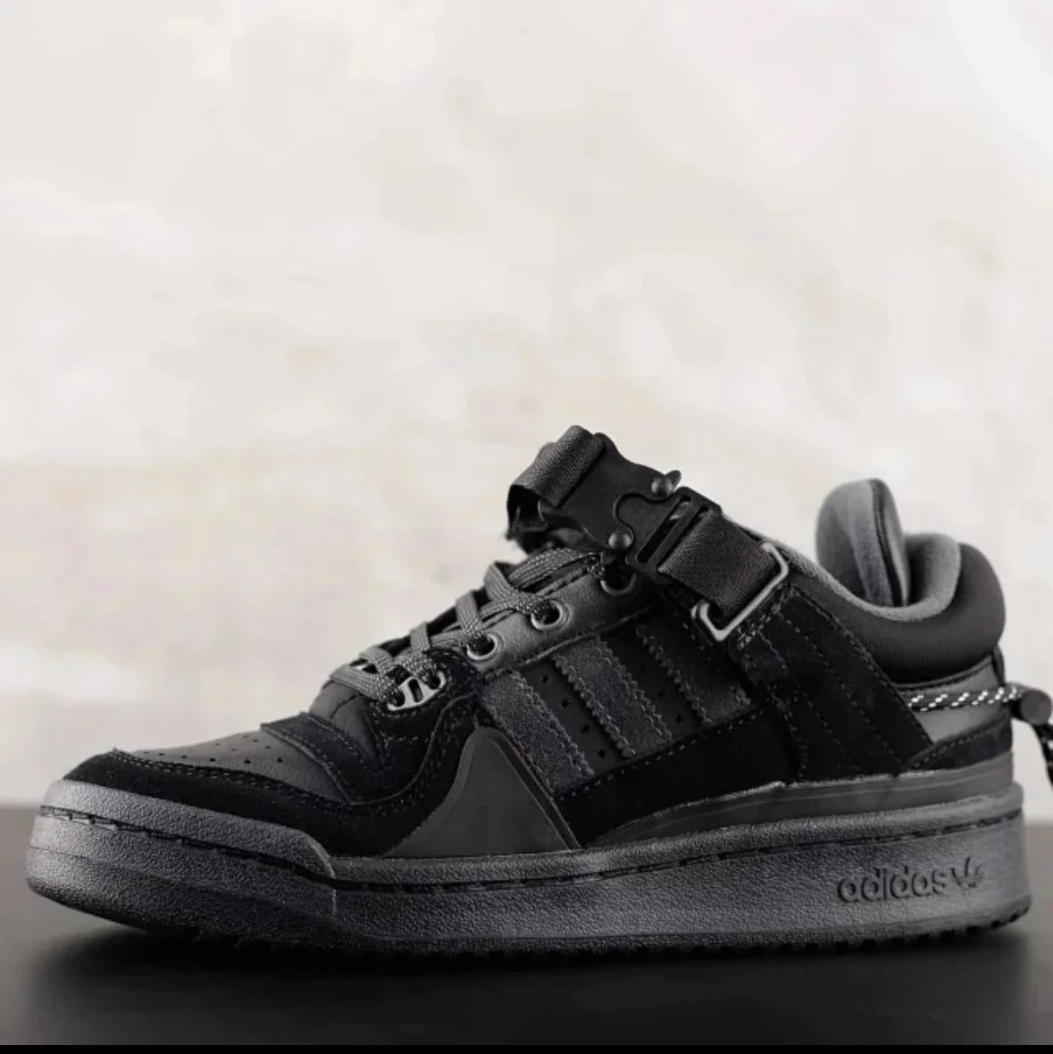 纯黑 纯黑