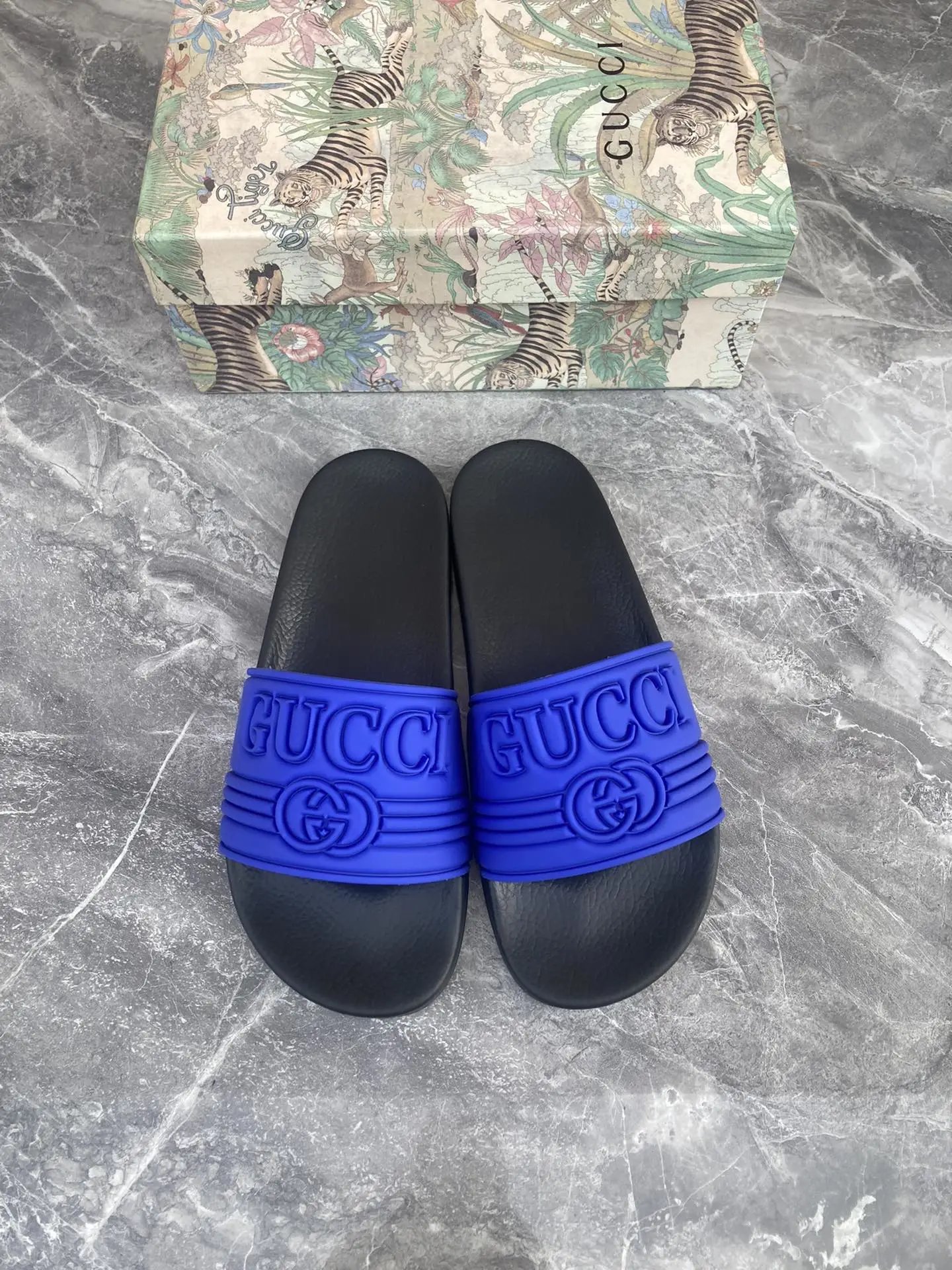 6 6