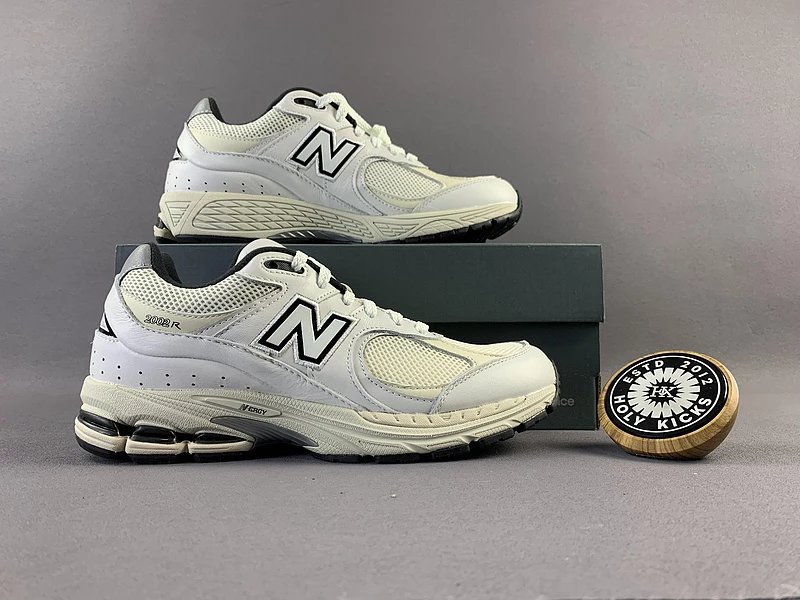 8 8