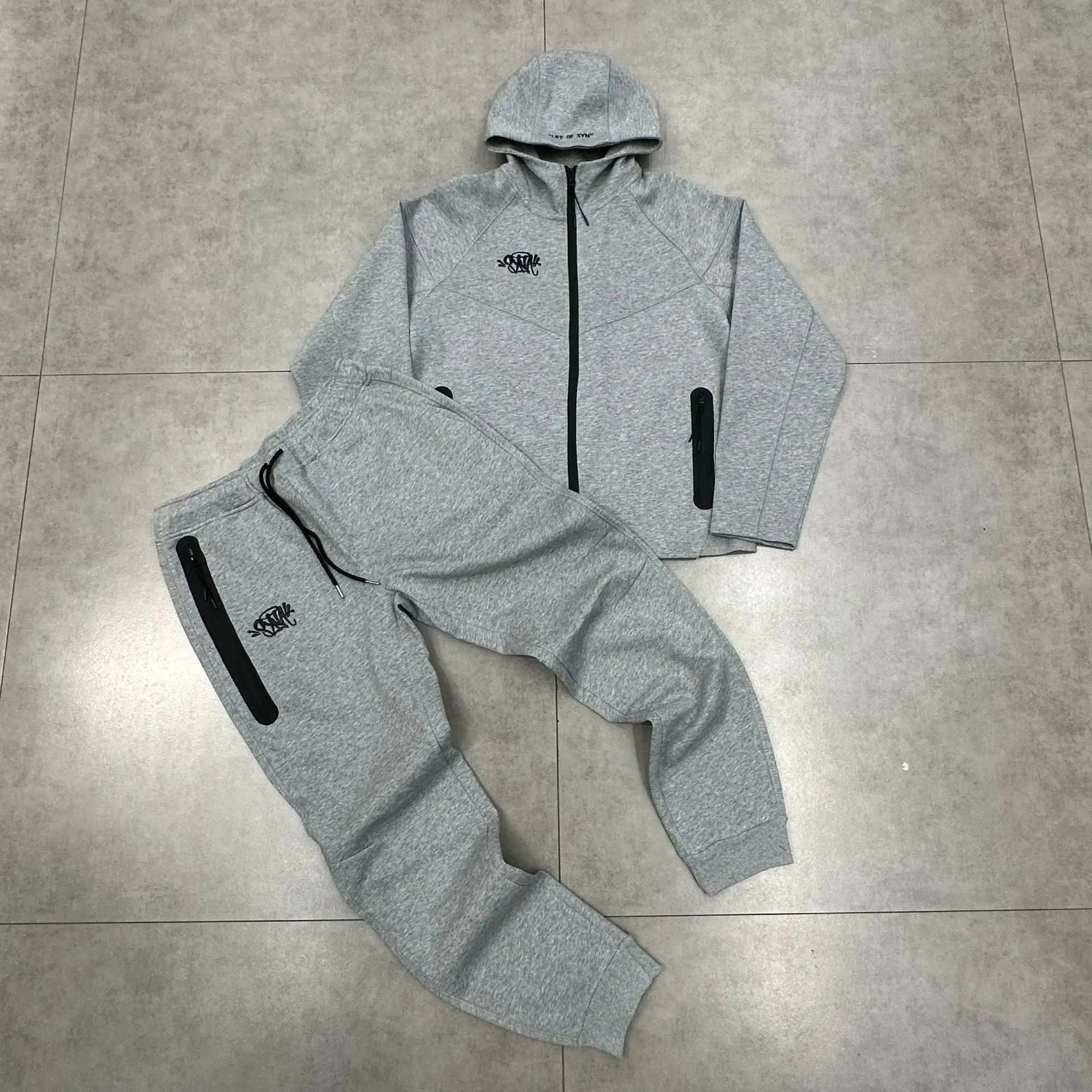 4 4