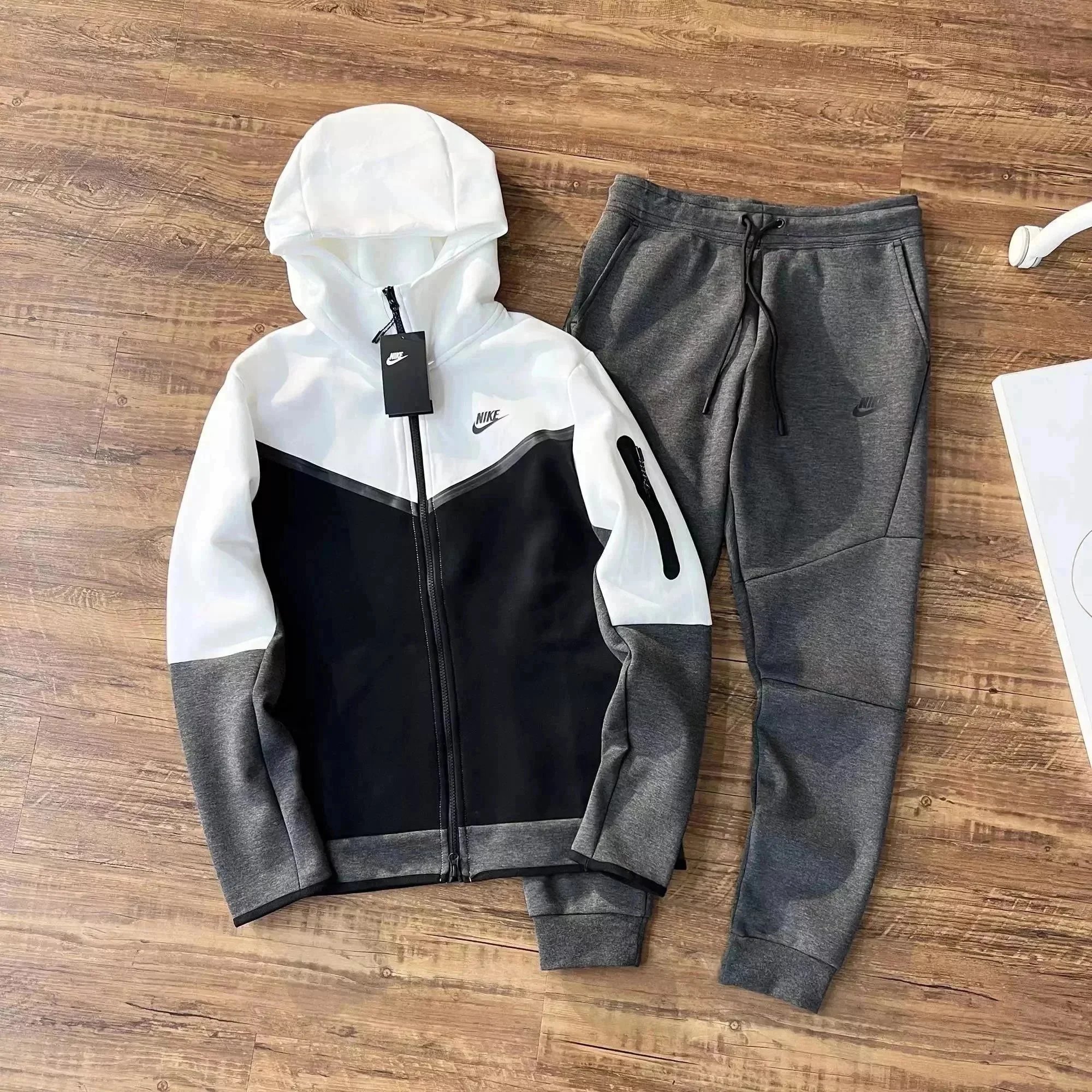 15 15